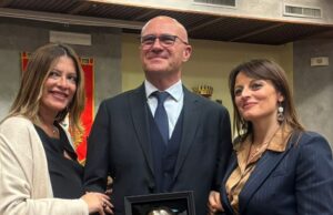 Un cuore per l’inclusione: il Dott. Domenico Manna riceve il Premio “Per Sempre Scugnizzo”